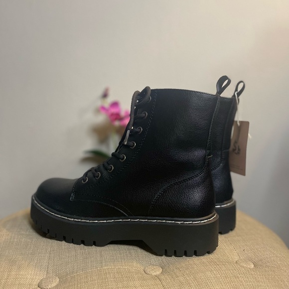 Sincerely Jules “Harley” Combat Boots - Sizes: 8 & 8 1/2 - Picture 6 of 10